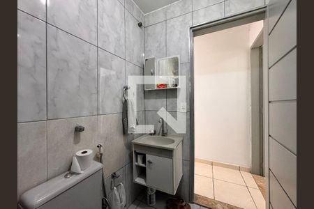 Casa à venda com 70m², 3 quartos e 4 vagasBanheiro