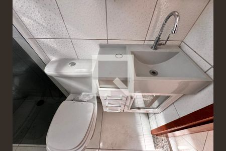 Casa à venda com 70m², 3 quartos e 4 vagasBanheiro da suíte