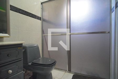 Casa à venda com 250m², 3 quartos e 2 vagas Casa à venda com 250m², 3 quartos e 2 vagasBanheiro