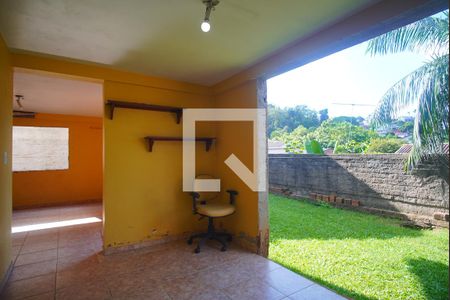 Casa à venda com 250m², 3 quartos e 2 vagas Casa à venda com 250m², 3 quartos e 2 vagasQuarto de Serviço