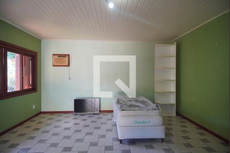 Casa à venda com 250m², 3 quartos e 2 vagas Casa à venda com 250m², 3 quartos e 2 vagasSuíte