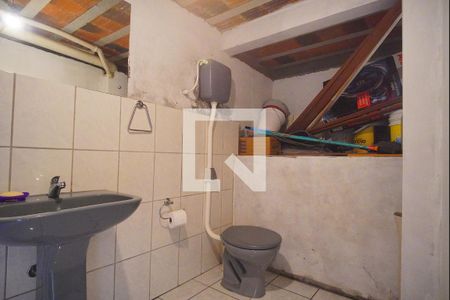 Casa à venda com 250m², 3 quartos e 2 vagas Casa à venda com 250m², 3 quartos e 2 vagasBanheiro de Serviço