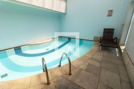 Studio à venda com 38m², 1 quarto e 1 vaga Studio à venda com 38m², 1 quarto e 1 vagaÁrea comum - Piscina