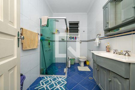 Casa à venda com 200m², 3 quartos e 2 vagasBanheiro