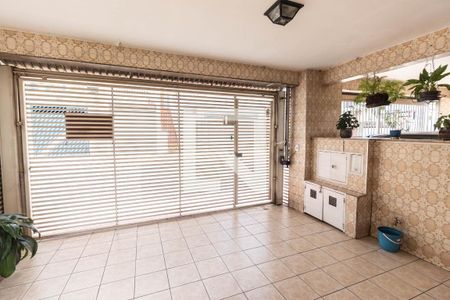 Casa à venda com 180m², 4 quartos e 2 vagasGaragem