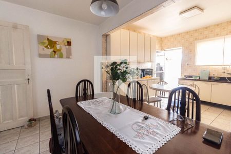 Casa à venda com 180m², 4 quartos e 2 vagasCozinha