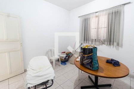 Casa à venda com 180m², 4 quartos e 2 vagasQuarto de serviço 1