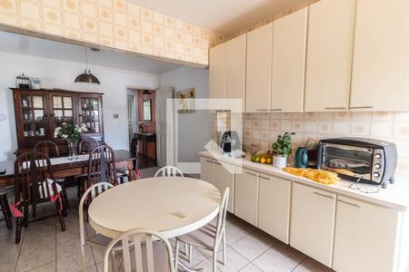 Casa à venda com 180m², 4 quartos e 2 vagasCozinha