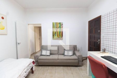 Casa à venda com 180m², 4 quartos e 2 vagasQuarto de serviço 3