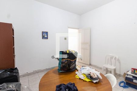 Casa à venda com 180m², 4 quartos e 2 vagasQuarto de serviço 1