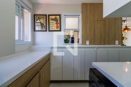 Apartamento à venda com 100m², 2 quartos e 1 vagaÁrea de Serviço