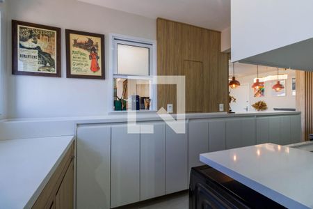 Apartamento à venda com 100m², 2 quartos e 1 vagaÁrea de Serviço