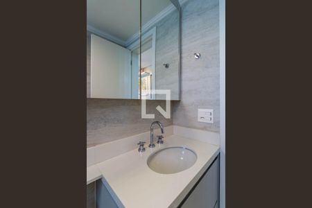 Apartamento à venda com 100m², 2 quartos e 1 vagaBanheiro do Quarto 1