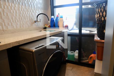 Apartamento à venda com 76m², 2 quartos e 1 vagaÁrea de Serviço