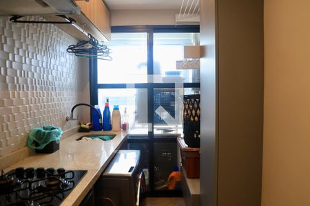 Apartamento à venda com 76m², 2 quartos e 1 vagaÁrea de Serviço