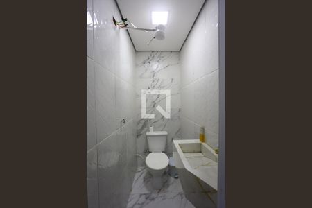 Casa para alugar com 295m², 3 quartos e 2 vagas Casa para alugar com 295m², 3 quartos e 2 vagasedicula / banheiro