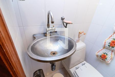 Casa para alugar com 350m², 3 quartos e 5 vagasLavabo