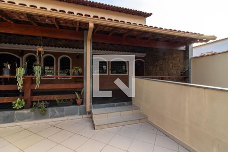 Casa para alugar com 350m², 3 quartos e 5 vagasÁrea externa 