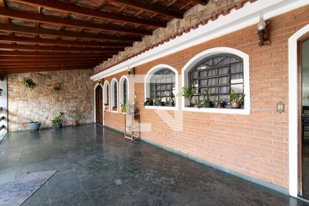 Casa para alugar com 350m², 3 quartos e 5 vagasÁrea externa 