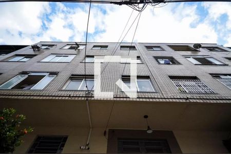 Apartamento para alugar com 75m², 3 quartos e sem vagaFachada