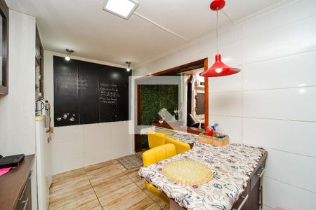 Casa à venda com 213m², 3 quartos e 2 vagasCozinha