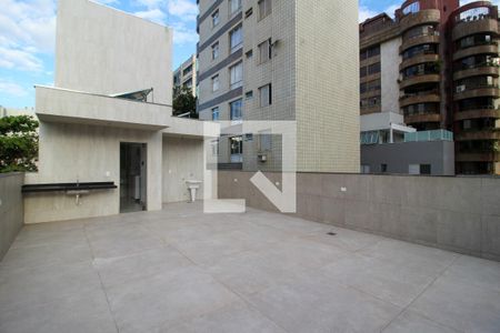 Apartamento à venda com 220m², 3 quartos e 2 vagasCobertura