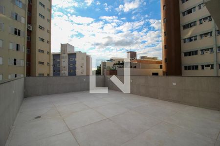 Apartamento à venda com 220m², 3 quartos e 2 vagasCobertura