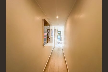 Apartamento à venda com 210m², 4 quartos e 3 vagasCorredor