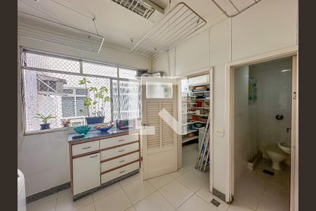 Apartamento à venda com 210m², 4 quartos e 3 vagasÁrea de Serviço