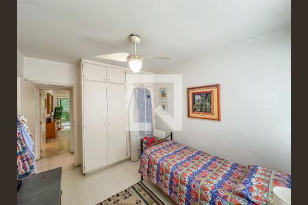 Apartamento à venda com 210m², 4 quartos e 3 vagasQuarto 4