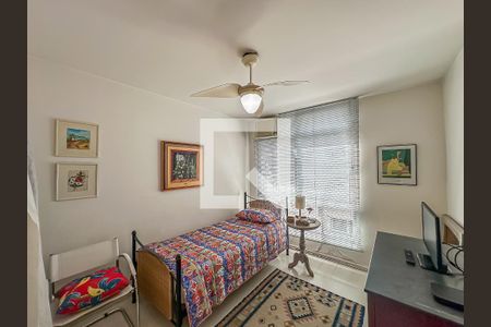 Apartamento à venda com 210m², 4 quartos e 3 vagasQuarto 4