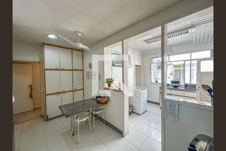 Apartamento à venda com 210m², 4 quartos e 3 vagasCozinha