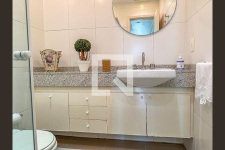 Apartamento à venda com 210m², 4 quartos e 3 vagasBanheiro