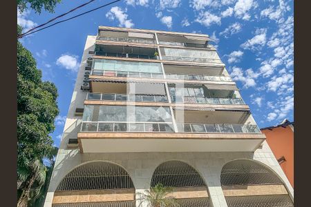 Apartamento à venda com 210m², 4 quartos e 3 vagasFachada