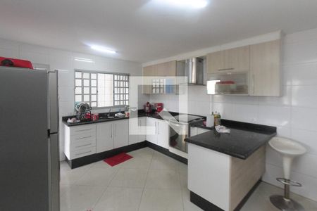 Casa à venda com 287m², 4 quartos e 2 vagasCozinha