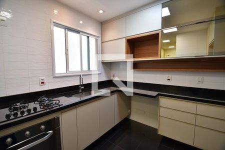 Apartamento à venda com 106m², 3 quartos e 2 vagasCozinha