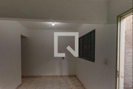 Casa para alugar com 110m², 3 quartos e 2 vagasSuíte