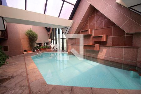 Apartamento à venda com 42m², 1 quarto e 1 vaga Apartamento à venda com 42m², 1 quarto e 1 vagaÁrea comum - Piscina