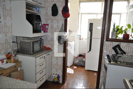 Apartamento à venda com 83m², 2 quartos e 1 vagaCozinha