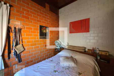 Casa à venda com 250m², 3 quartos e 5 vagas Casa à venda com 250m², 3 quartos e 5 vagasQuarto 2 casa 2