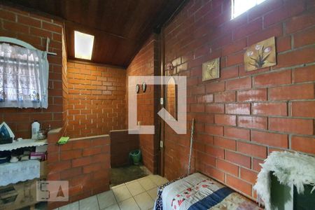 Casa à venda com 250m², 3 quartos e 5 vagas Casa à venda com 250m², 3 quartos e 5 vagasQuarto 1 casa 2