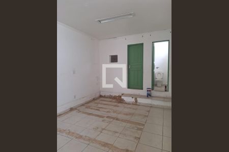 Casa à venda com 250m², 3 quartos e 5 vagas Casa à venda com 250m², 3 quartos e 5 vagasGalpão