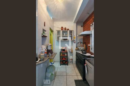 Casa à venda com 250m², 3 quartos e 5 vagas Casa à venda com 250m², 3 quartos e 5 vagasCozinha casa 2