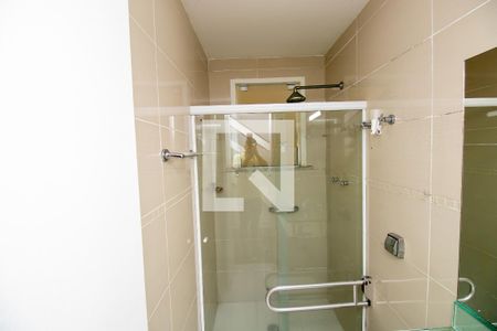 Casa de condomínio à venda com 280m², 4 quartos e 3 vagasBanheiro Social