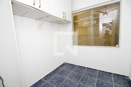 Casa de condomínio à venda com 280m², 4 quartos e 3 vagasQuarto de Serviço