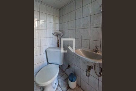 Casa para alugar com 60m², 1 quarto e sem vaga Casa para alugar com 60m², 1 quarto e sem vagaBanheiro