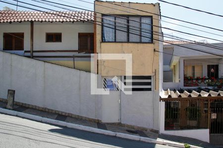 Casa para alugar com 60m², 1 quarto e sem vaga Casa para alugar com 60m², 1 quarto e sem vagaFachada