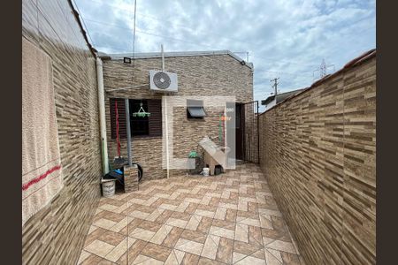 Casa à venda com 70m², 2 quartos e 1 vagaÁrea externa 