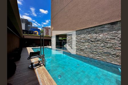 Studio para alugar com 25m², 0 quarto e sem vaga Studio para alugar com 25m², 0 quarto e sem vagaPiscina
