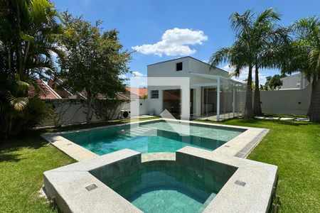 Casa de condomínio à venda com 500m², 3 quartos e 4 vagasPiscina